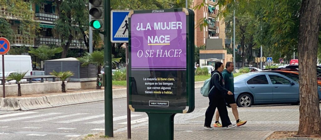 La mujer nace y se hace. La cultura interviene en la construcción femenina, pero no decide